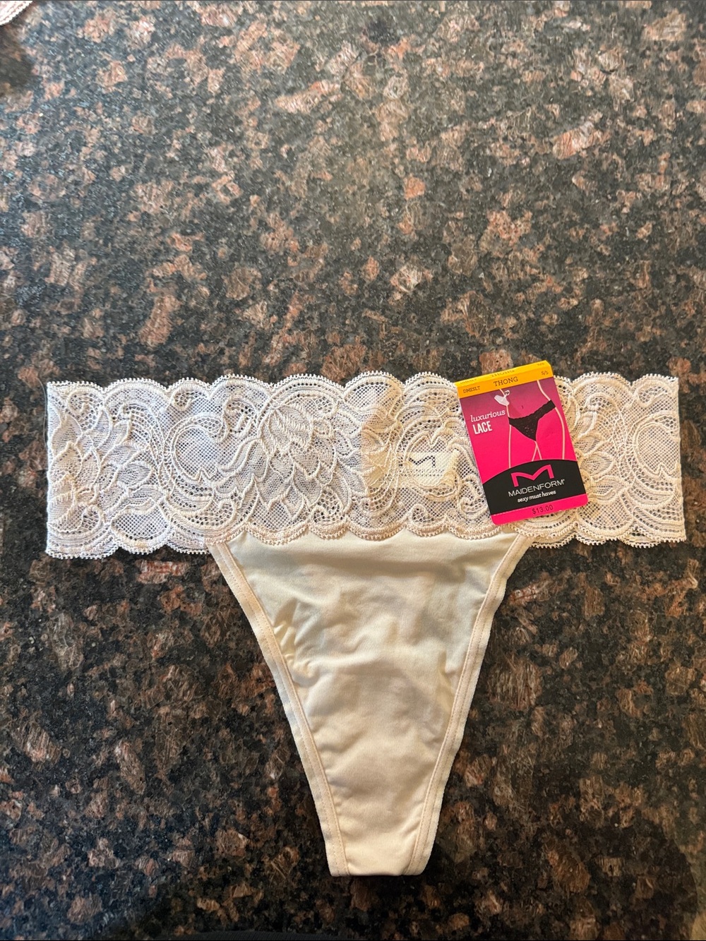 Maidenform Ivory Lace-Waist Thong
